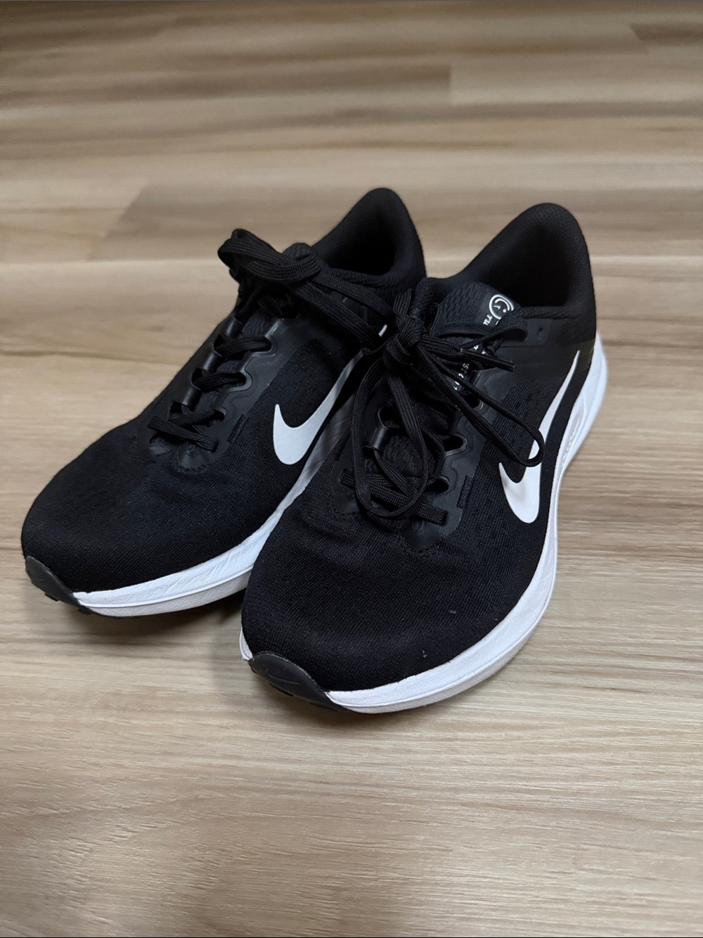 Nike Winflo 10 Women's Sneakers